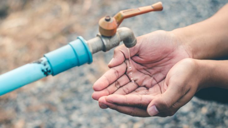 https://www.salarnews.in/public/uploads/images/newsimages/maannewsimage12092026_204328_water shortage.jpg